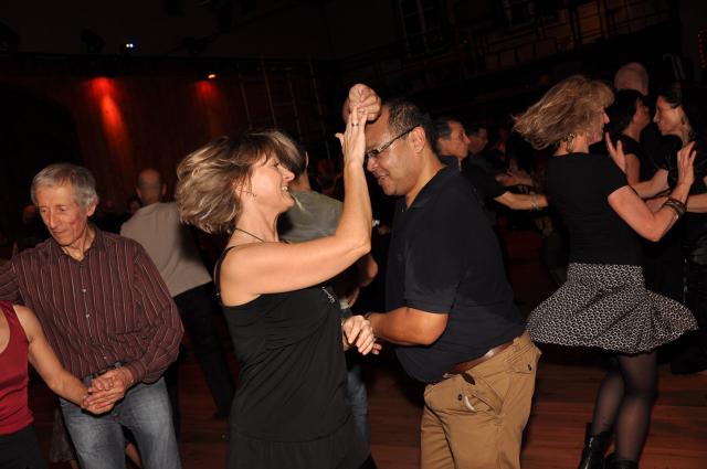min 2010 02 07 station danse 081